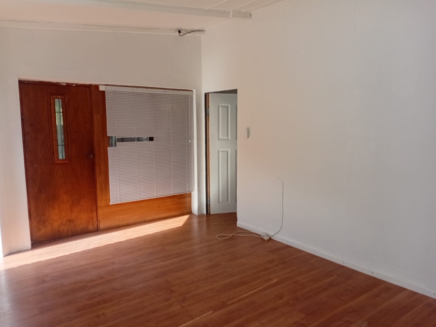 To Let 1 Bedroom Property for Rent in Vincent Eastern Cape